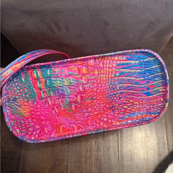 NWOT Brahmin fiora rainbow fish bucket bag - Picture 5 of 5